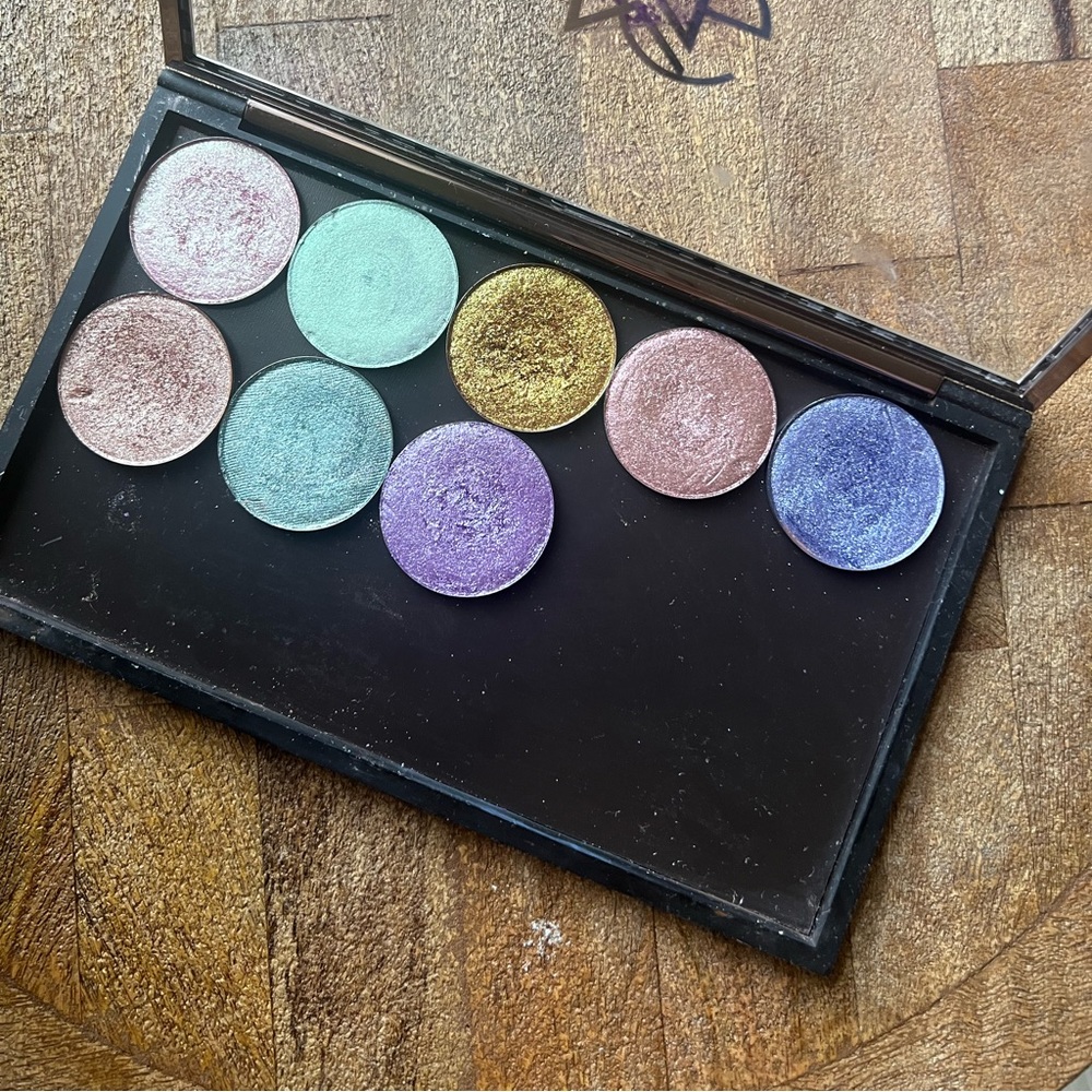 Single shadows + palette